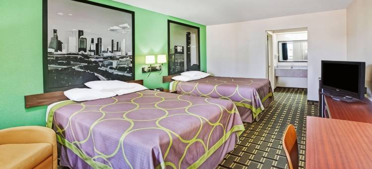 贝敦/I-10 温德姆速 8 酒店(Super 8 by Wyndham Baytown / I-10)图片