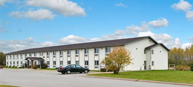 Baymont by Wyndham Sault Ste Marie MI图片