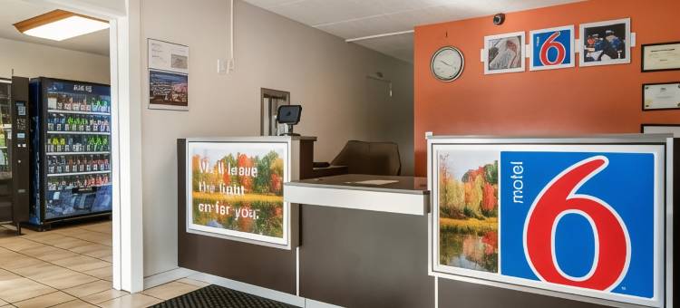 新斯坦顿6号汽车旅馆(Motel 6 New Stanton, PA)图片