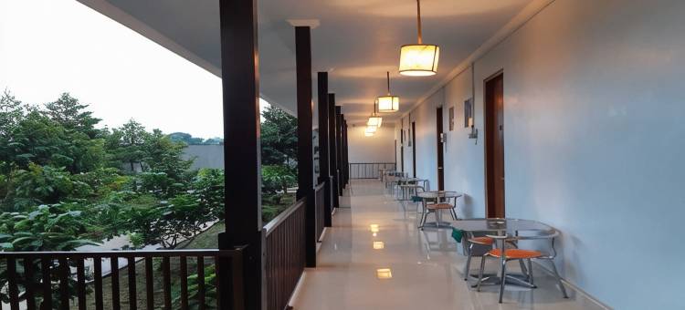 ZIRI的奥辛别墅度假村(Hotel Butik Cafe & Resto Pesona Osing)图片