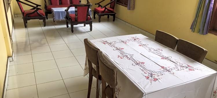 布拉士达宜旅游村米兰达酒店(Hotel Miranda at Desa Wisata Berastagi)图片