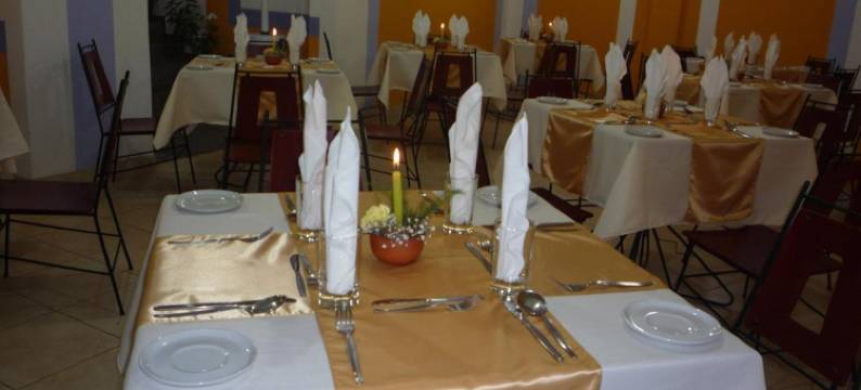 因特卡酒店(Intiqa Hotel)图片