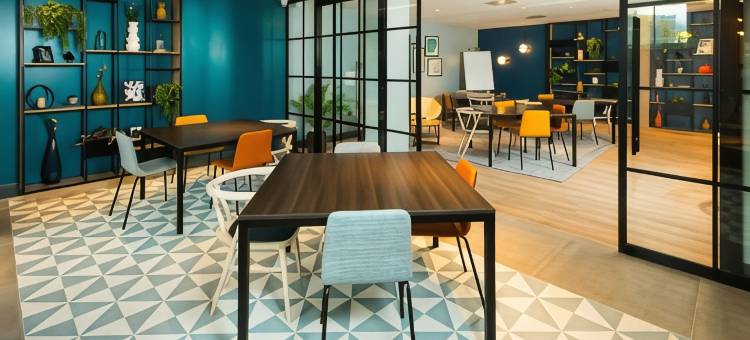 伦敦皇家公园希尔顿欢朋酒店(Hampton by Hilton London Park Royal)图片