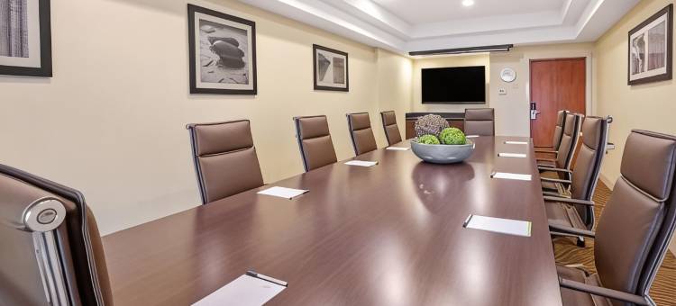 博伊西镇广场拉昆塔温德姆套房酒店(La Quinta Inn & Suites by Wyndham Boise Towne Square)图片