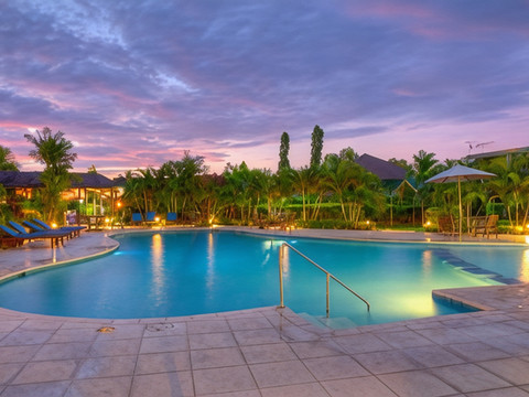 塔努阿海滨酒店