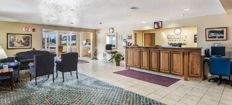 埃尔德里奇达文波特北凯艺套房酒店(Quality Inn & Suites Eldridge Davenport North)图片