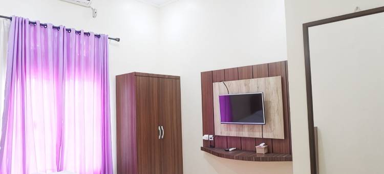 月亮宾馆(Buluran Guest House Syariah)图片