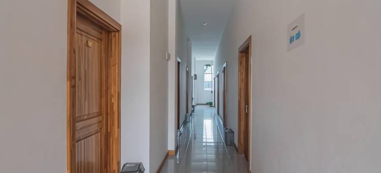 红多兹酒店-近查加玛达坤甸(RedDoorz Near Gajah Mada Pontianak)图片