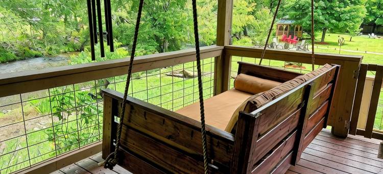 Creekfront Retreat • Hot Tub • Pool Table • Near Town/National Park • Rejuvenate图片