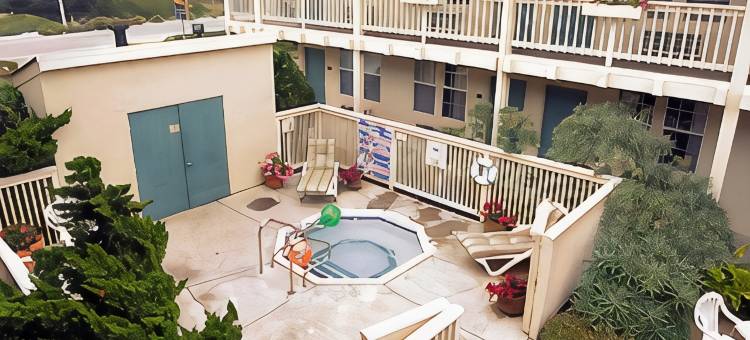 海滩沙丘贝斯特韦斯特酒店(Best Western Marina State Beach)图片