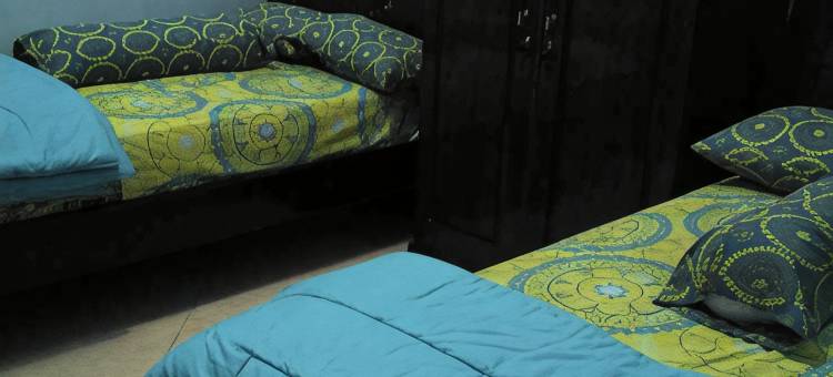 西阿里亚蜂蜜宾馆的舒适房间(Comfy Room at Honey Guesthouse Syariah)图片