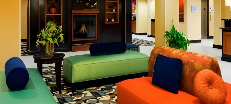 Holiday Inn Express 弗雷德里克斯堡(Holiday Inn Express FREDERICKSBURG SOUTHPOINT by IHG)图片