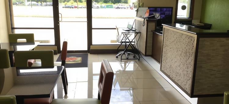 布伦瑞克-圣西蒙斯岛地区温德姆速8酒店(Super 8 by Wyndham Brunswick/St Simons Island Area)图片