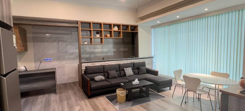 花莲宽品居站前电梯民宿图片