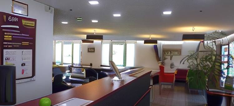马耶讷布里特酒店(Brit Hotel Mayenne)图片