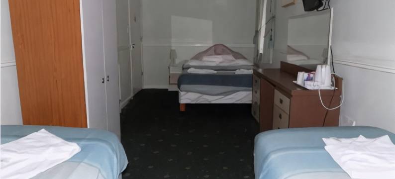 新奥斯特利酒店(The New Osterley Hotel)图片