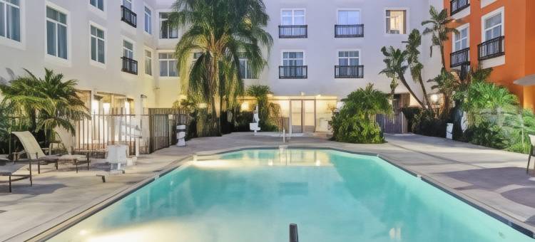 巴伦西亚希尔顿安泊酒店(Embassy Suites by Hilton Valencia)图片