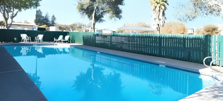 吉尔罗依戴斯酒店(Days Inn by Wyndham Gilroy)图片