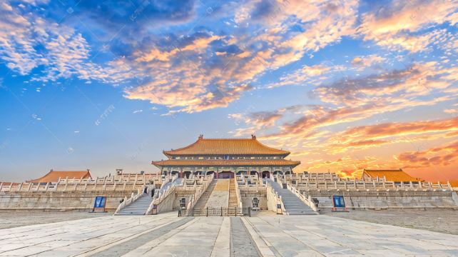 4-Day Enchanting Beijing Wonders Private Tour·Tiananmen Square, The Palace Museum, Shichahai Scenic Area, Beijing W Town and Great Wall At Simatai