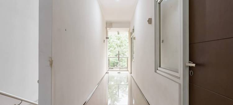 Aimer Guest House Syariah Mitra RedDoorz图片