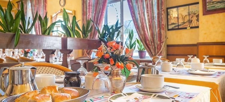 雷蒙特酒店(Logis Hotel Restaurant Remotel)图片