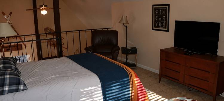 沙沃雷克僻静木屋–安静、私密 & 适合家庭(Secluded Cabin at Shaver Lake – Quiet, Private & Family Friendly)图片