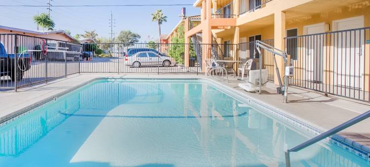 洛迪伊克诺旅馆套房酒店 - 酒乡区(Econo Lodge Inn & Suites Lodi - Wine Country Area)图片