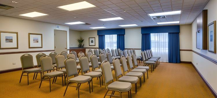 克里斯特尔莱克丽怡酒店(Country Inn & Suites by Radisson, Crystal Lake, IL)图片