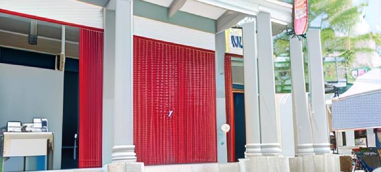 红多兹酒店-近玛琅独立大学2号(RedDoorz Near Universitas Merdeka Malang 2)图片