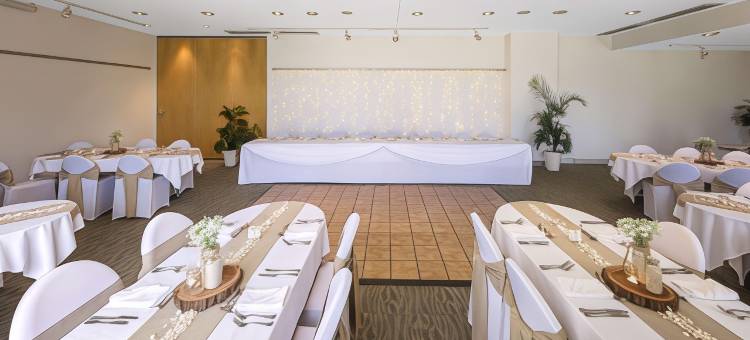 马库拉海滩温德姆华美达酒店(Ramada by Wyndham Marcoola Beach)图片