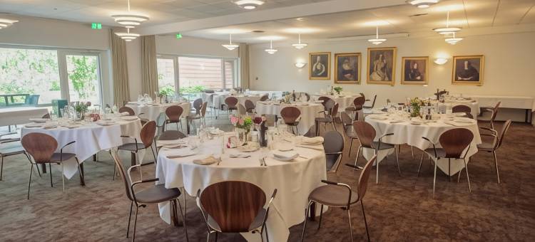 菲尔斯特斯科夫酒店及会议中心(Fjelsted Skov Hotel & Konference)图片