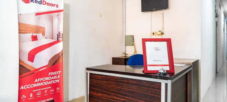 克邦卡仓红多兹酒店(RedDoorz @ Kebon Kacang)图片