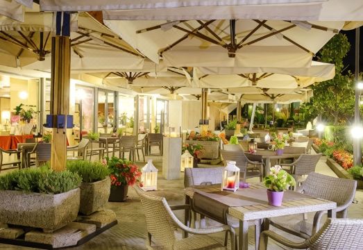 Mercure Genova San BiagioHotel Overview