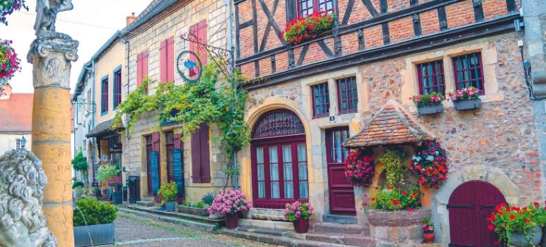 布尔邦朗西大酒店 - Logis - 餐厅和水疗中心(Grand Hôtel de Bourbon-Lancy - Logis - Restaurant et Spa)图片