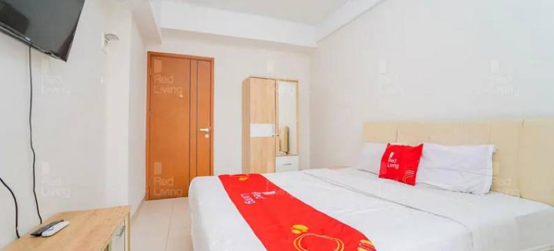 RedLiving Apartemen Green Lake View Cimanggis - Win Property图片