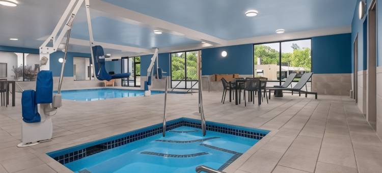 希尔顿欢朋酒店-阿尔图纳(Hampton Inn Altoona)图片