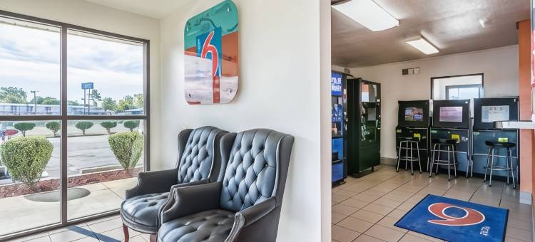 北卡罗莱纳兰伯顿 6 号汽车旅馆(Motel 6 Lumberton, NC)图片