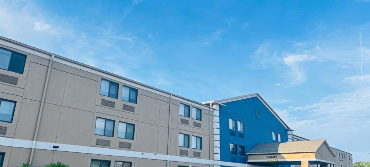 格伦代尔/密尔沃基美吟温德姆酒店(AmericInn by Wyndham Glendale/Milwaukee)图片