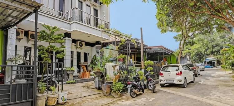 OYO 91363 利亚伊斯兰住宿酒店(Hotel O Lia Stay Syariah)图片