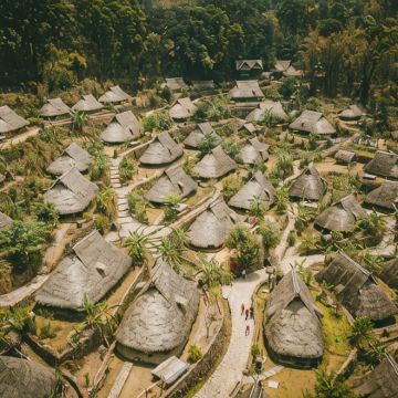 澜沧景迈山茶林文化景区+翁基布朗族老寨+糯干古寨+西盟+临沧翁丁原始部落+沧源佤山3日2晚私家团