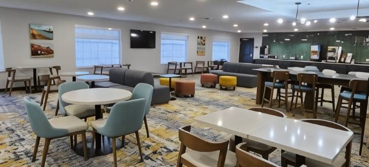 温德姆明诺特拉昆塔温德姆酒店套房(La Quinta Inn & Suites by Wyndham Minot)图片