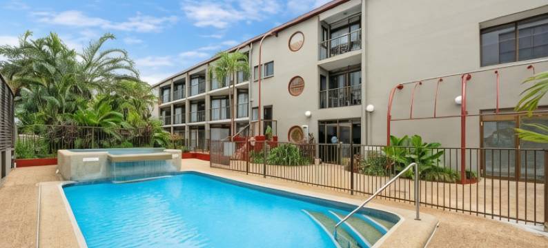 水域边缘的斯特兰德(Waters Edge the Strand)图片