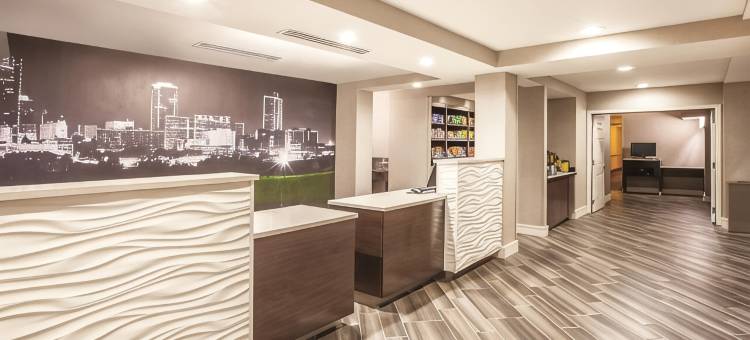 沃斯堡北拉昆塔温德姆套房酒店(La Quinta Inn & Suites by Wyndham Fort Worth North)图片