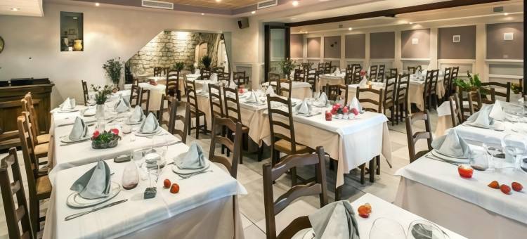 家庭之家酒店(Logis Hotel Restaurant Family & Spa)图片