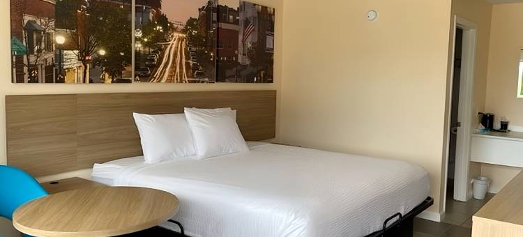 布兰森戴斯酒店 - 近剧院区(Days Inn by Wyndham Branson Near Theatre District)图片