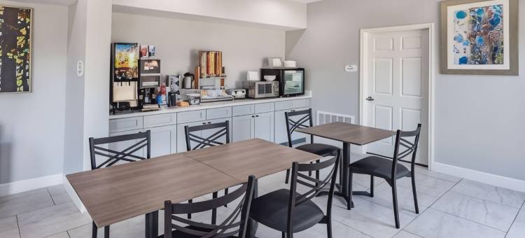 德克萨斯州弗里波特呗盟温德姆凯旅店(Baymont by Wyndham Freeport Texas)图片