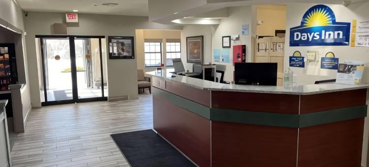 近堪萨斯赛道温德姆戴斯酒店(Days Inn by Wyndham Near Kansas Speedway)图片