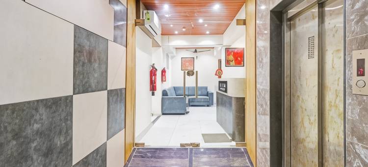 Hotel O Althan Formerly Hotel Niraant图片