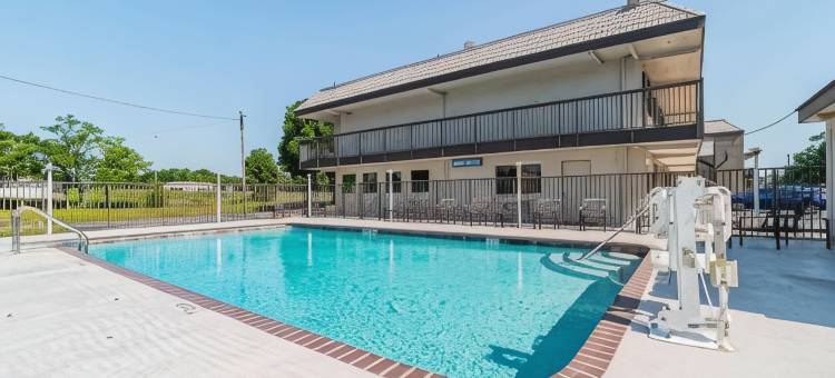 佛罗里达坦帕 6 号汽车旅馆(Motel 6 Tampa, FL)图片