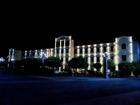 维多利亚广场酒店 埃里温